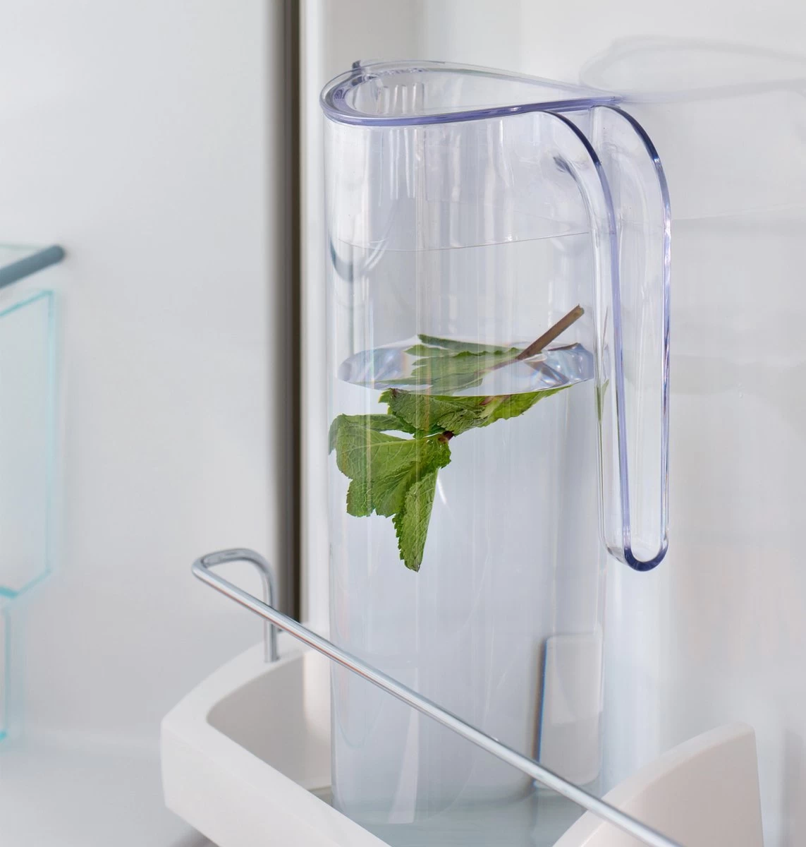 Mepal Flow Waterkan - 1,5 L - Helder 5 Mepal Flow Waterkan - 1,5 L - Helder - Afbeelding 3