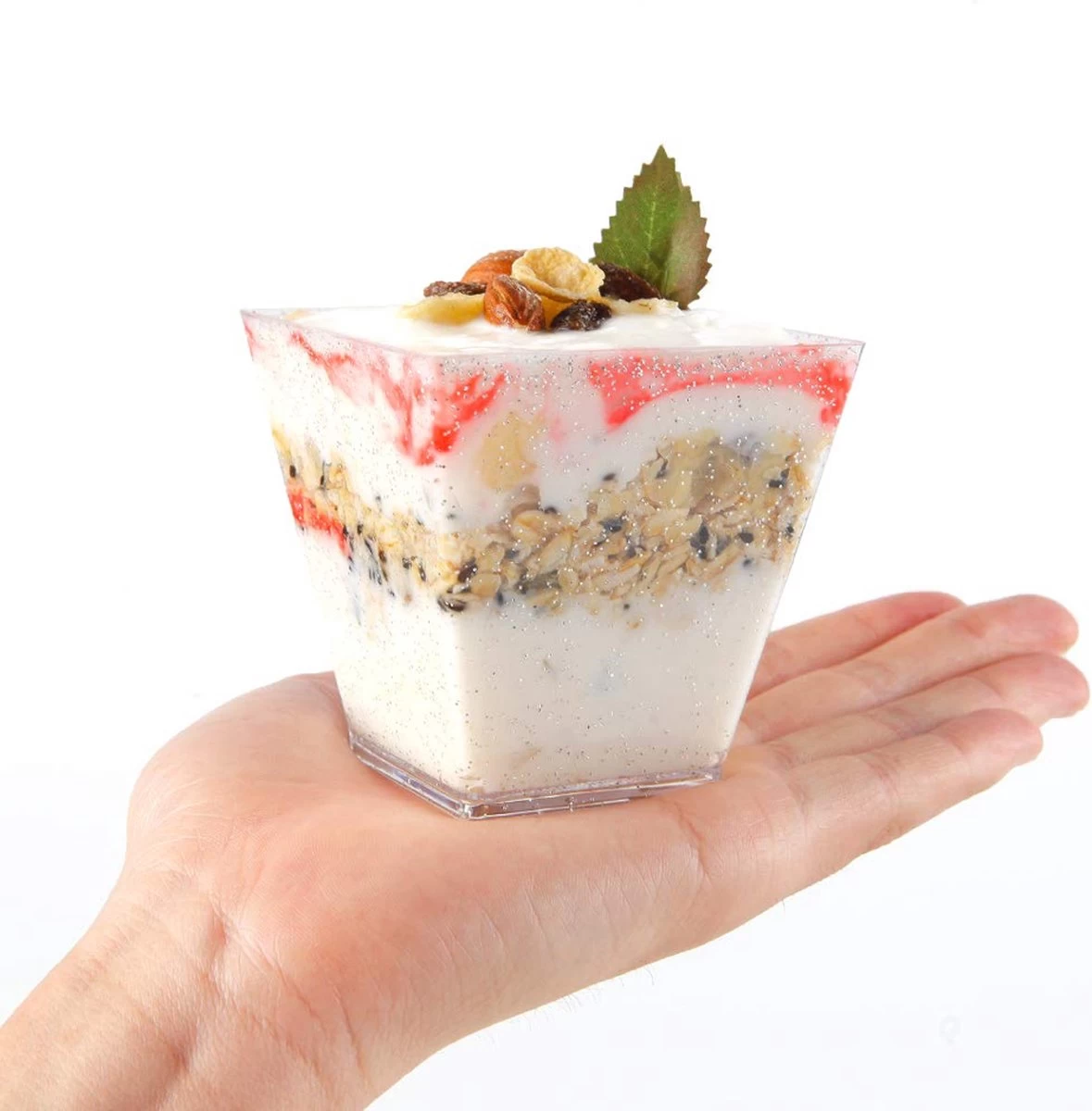 Merkloos Kleine Amuse Bakjes Voor Dessert/IJs/Fruit/Hapjes/Tapas/Toetje/Gebakje/Taartje - Herbruikbare Amusebakjes Van Kunststof - Afwasmachinebestendig - 70ML - Vierkant - 25 Stuks - Transparant Met Zilveren Glitter 4 Merkloos Kleine Amuse Bakjes Voor Dessert/IJs/Fruit/Hapjes/Tapas/Toetje/Gebakje/Taartje - Herbruikbare Amusebakjes Van Kunststof - Afwasmachinebestendig - 70ML - Vierkant - 25 Stuks - Transparant Met Zilveren Glitter - Image 2