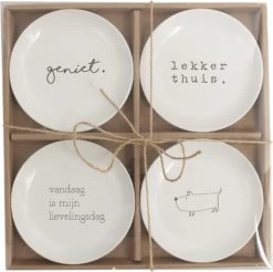 Bord Set Van 4 Stuks ø15cm . Met Tekst Geniet / Lekker/ Vandaag Is Mijn Lievelingsdag /hondje Gusta 21 Bord Set Van 4 Stuks ø15cm . Met Tekst Geniet / Lekker/ Vandaag Is Mijn Lievelingsdag /hondje Gusta -Keukenbenodigdheden Winkel 1200x1194 13