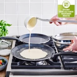 GreenPan Essentials Pannenkoekenpan 24cm - Zwart - Inductie - PFAS-vrij 21 GreenPan Essentials Pannenkoekenpan 24cm - Zwart - Inductie - PFAS-vrij -Keukenbenodigdheden Winkel 1200x1200 252