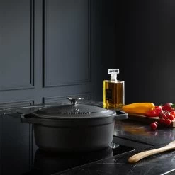 Gietijzeren Braadpan - Sudderpan Zwart Van Daumonet - Ovaal - Ø 29 Cm - 3 Liter - 100% PFAS & PFOA Vrij - Emaille - Geschikt Voor Alle Warmtebronnen - Elektrisch - Gas - Halogeen - Inductie - Keramisch - Vaatwasserbestendig -Keukenbenodigdheden Winkel 1200x1200 417