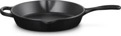 Le Creuset Hoge Ronde Skillet Mat Zwart 26cm 9 Le Creuset Hoge Ronde Skillet Mat Zwart 26cm -Keukenbenodigdheden Winkel 1200x353