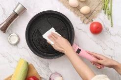 Royalty Line Inductie Pannenset - Luxe 14-delige Pannenset Marmeren Coating - Pannen Met Afneembare Handvaten - Oven-Ready - PFAS-Vrij - Voor Alle Warmtebronnen - Afneembare Koudgrepen - Antiaanbaklaag - Koekenpan Met Glazen Deksels - Roze 25 Royalty Line Inductie Pannenset - Luxe 14-delige Pannenset Marmeren Coating - Pannen Met Afneembare Handvaten - Oven-Ready - PFAS-Vrij - Voor Alle Warmtebronnen - Afneembare Koudgrepen - Antiaanbaklaag - Koekenpan Met Glazen Deksels - Roze -Keukenbenodigdheden Winkel 1200x799 26