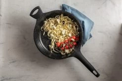 Sola Hapjespan Fair Cooking - Ø 28 Cm - Zwart/wit - Aluminium - Antiaanbaklaag -Keukenbenodigdheden Winkel 1200x799 44