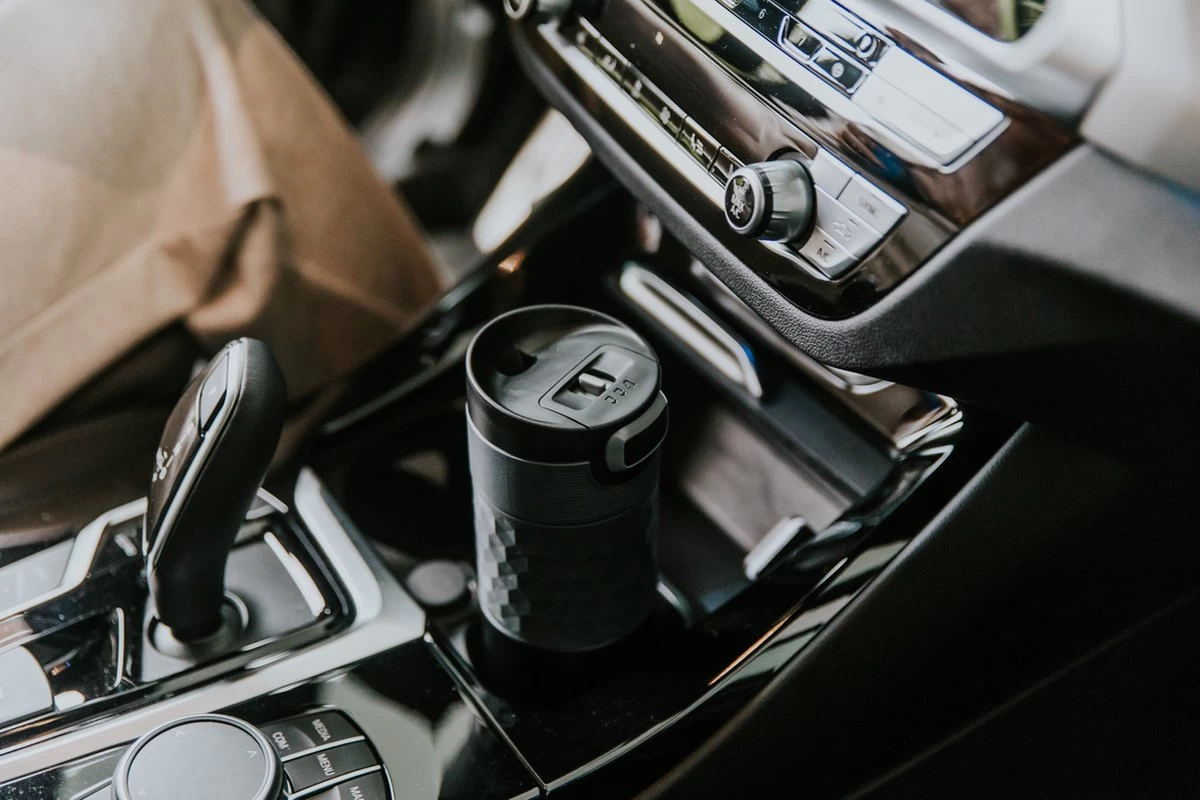 Kambukka Etna Grip Thermosbeker 500 Ml - Makkelijk Reinigen - Lekvrije Koffiebeker - Zwart 7 Kambukka Etna Grip Thermosbeker 500 Ml - Makkelijk Reinigen - Lekvrije Koffiebeker - Zwart - Afbeelding 5