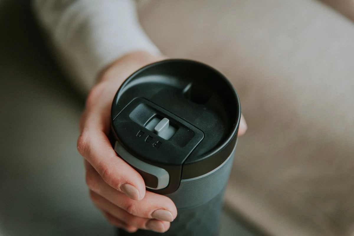 Kambukka Etna Grip Thermosbeker 500 Ml - Makkelijk Reinigen - Lekvrije Koffiebeker - Zwart 16 Kambukka Etna Grip Thermosbeker 500 Ml - Makkelijk Reinigen - Lekvrije Koffiebeker - Zwart - Afbeelding 14