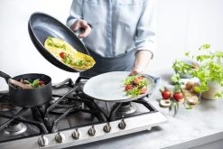 GreenPan Memphis Hapjespan 28cm - Zwart - Inductie - PFAS-vrij 32 GreenPan Memphis Hapjespan 28cm - Zwart - Inductie - PFAS-vrij -Keukenbenodigdheden Winkel 1200x800 78