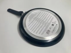 Zwarte Crêpe Pan 26 Centimeter Aluminium Inductiepan - Zwarte Pannenkoekenpan - Pan Met Steel 9 Zwarte Crêpe Pan 26 Centimeter Aluminium Inductiepan - Zwarte Pannenkoekenpan - Pan Met Steel -Keukenbenodigdheden Winkel 1200x900 12