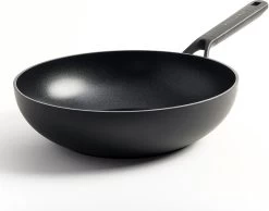 KitchenAid Classic Forged Aluminium Wok ø28cm - Zwart - Inductie - Anti-aanbak -Keukenbenodigdheden Winkel 1200x941