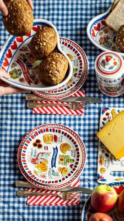 Blond Amsterdam Specials Hollands Glorie Bord ø18cm -Keukenbenodigdheden Winkel 675x1200 1