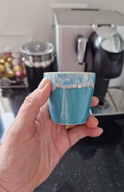 Costa Nova - Grespresso Servies - 6 Espresso Kopjes - Roze-Grijs-Azur-Red-Wit -Turquoise - Aardewerk - H 5.9 Cm 13 Costa Nova - Grespresso Servies - 6 Espresso Kopjes - Roze-Grijs-Azur-Red-Wit -Turquoise - Aardewerk - H 5.9 Cm -Keukenbenodigdheden Winkel 776x1200 1